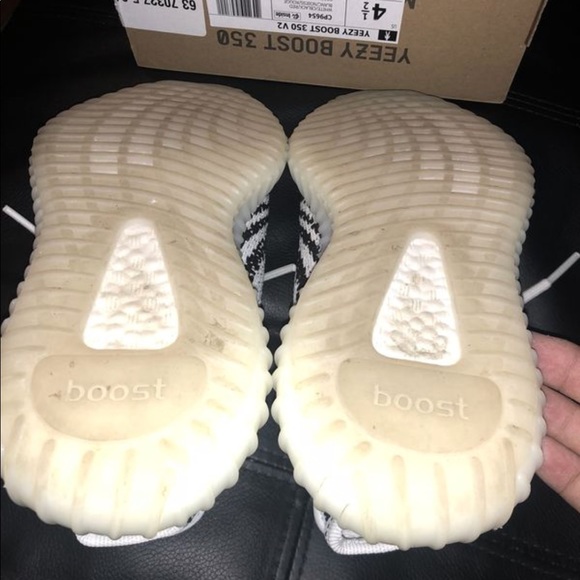Adidas boost 350 v2 Zebra size 4.5 - Picture 6 of 8